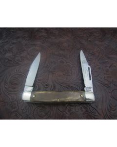 Original Colonel Coon Muskrat knife 4 inches mint condition with Beautiful bone handles and carbon steel blades with plain blade edge